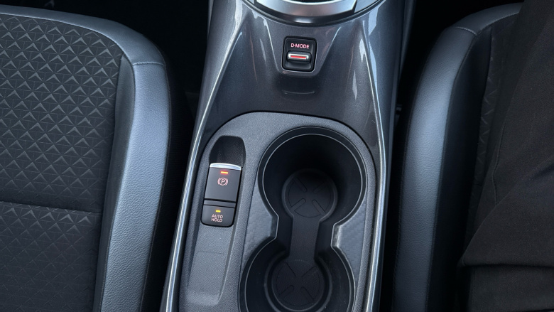 Nissan Juke 1.0 DiG-T 114 N-Connecta 5dr DCT Petrol Hatchback